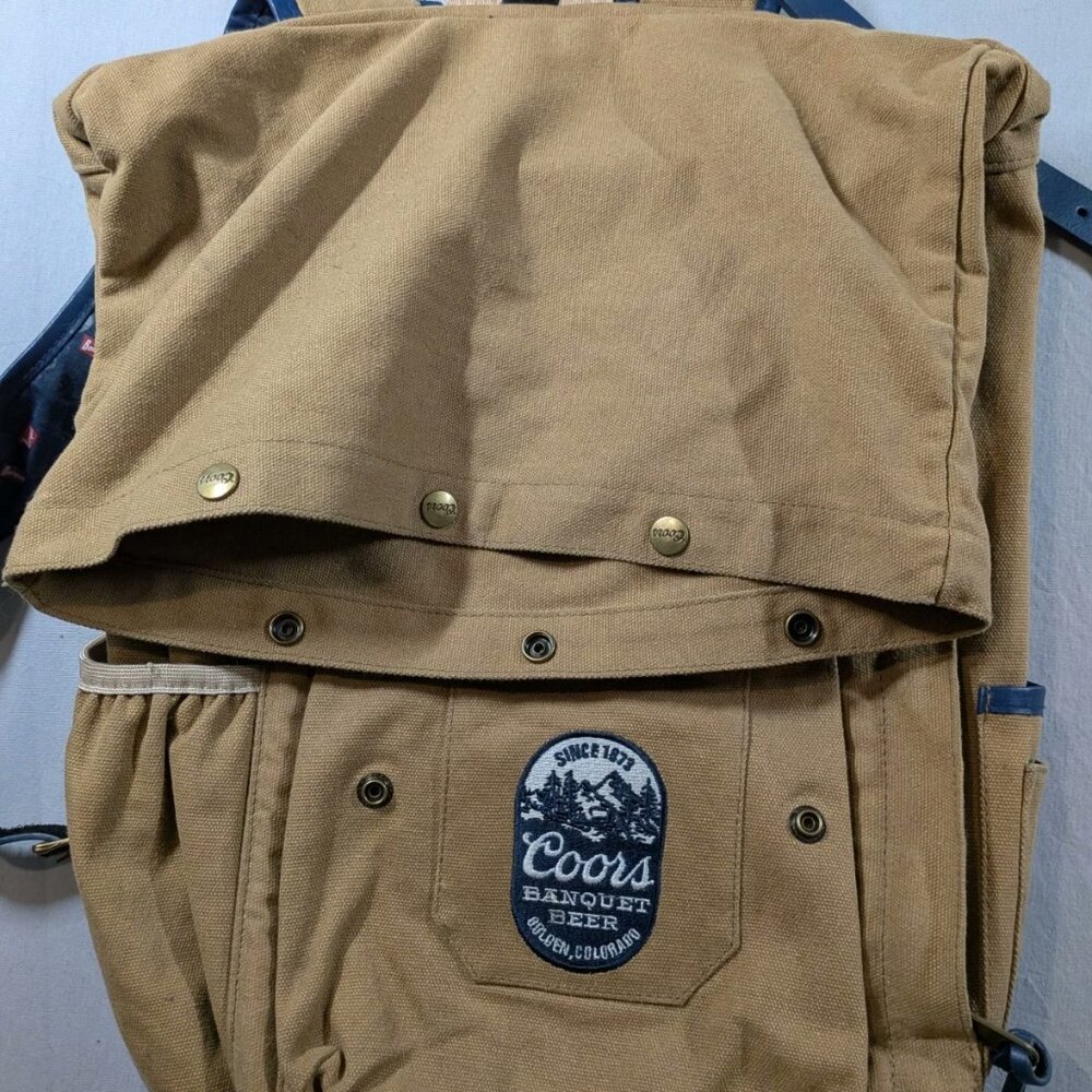 Coors Banquet Promo Backpack Multiple Pockets And Button Up - Picture 2 of 14